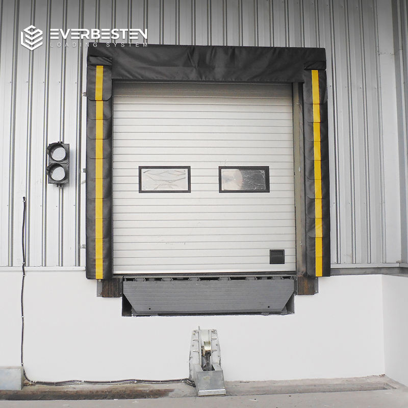 كيف يتم استخدام قيود المركبات في عمليات تحميل سلسلة التبريد والتخزين البارد